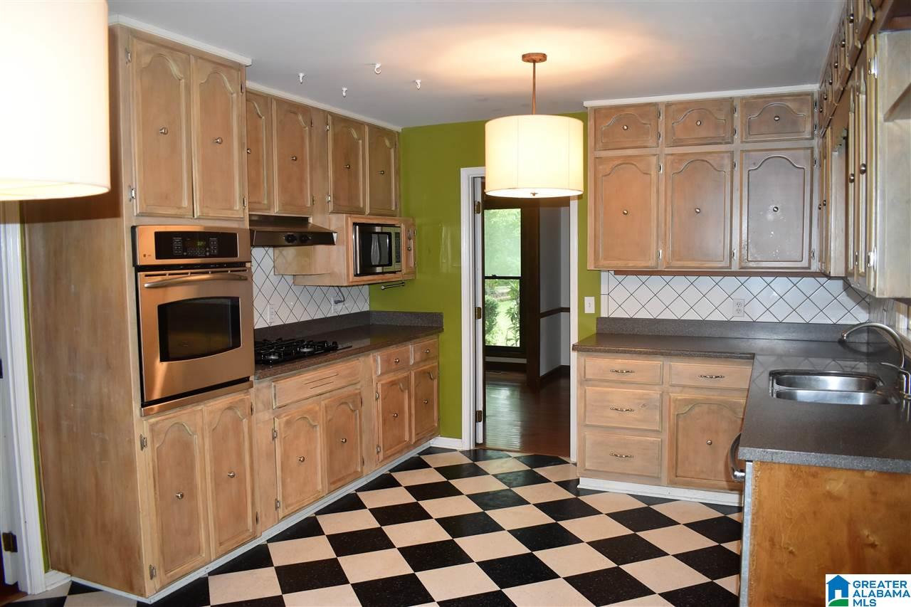 1139 Old Section Road Birmingham, AL 35244 - Photo 11 of 38