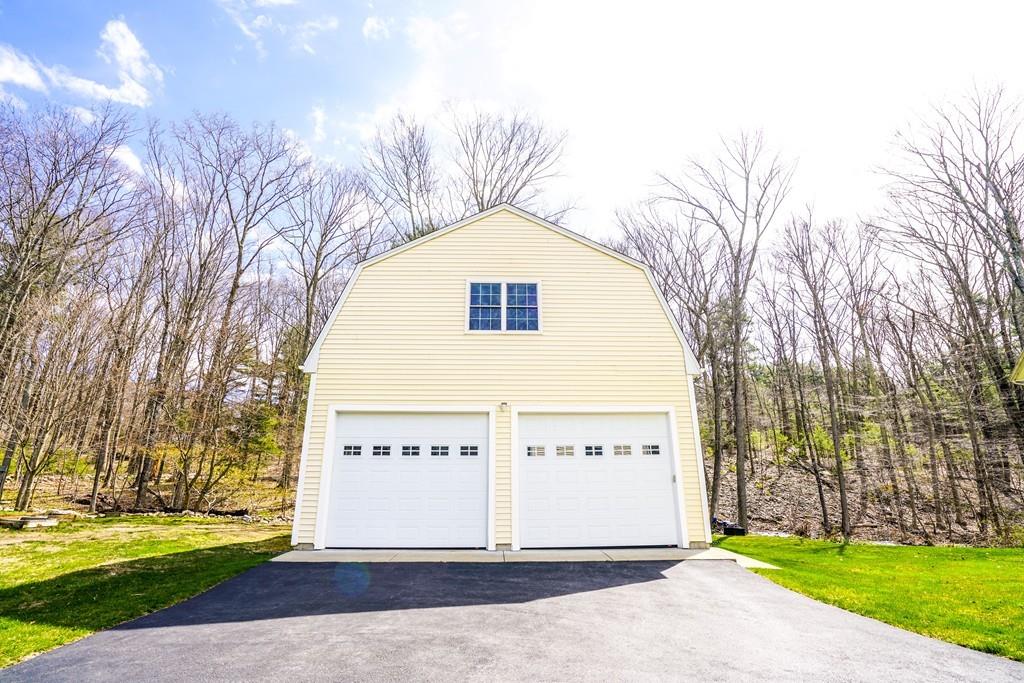2 A Lakeview Road Webster, MA 01570 - Photo 33 of 38