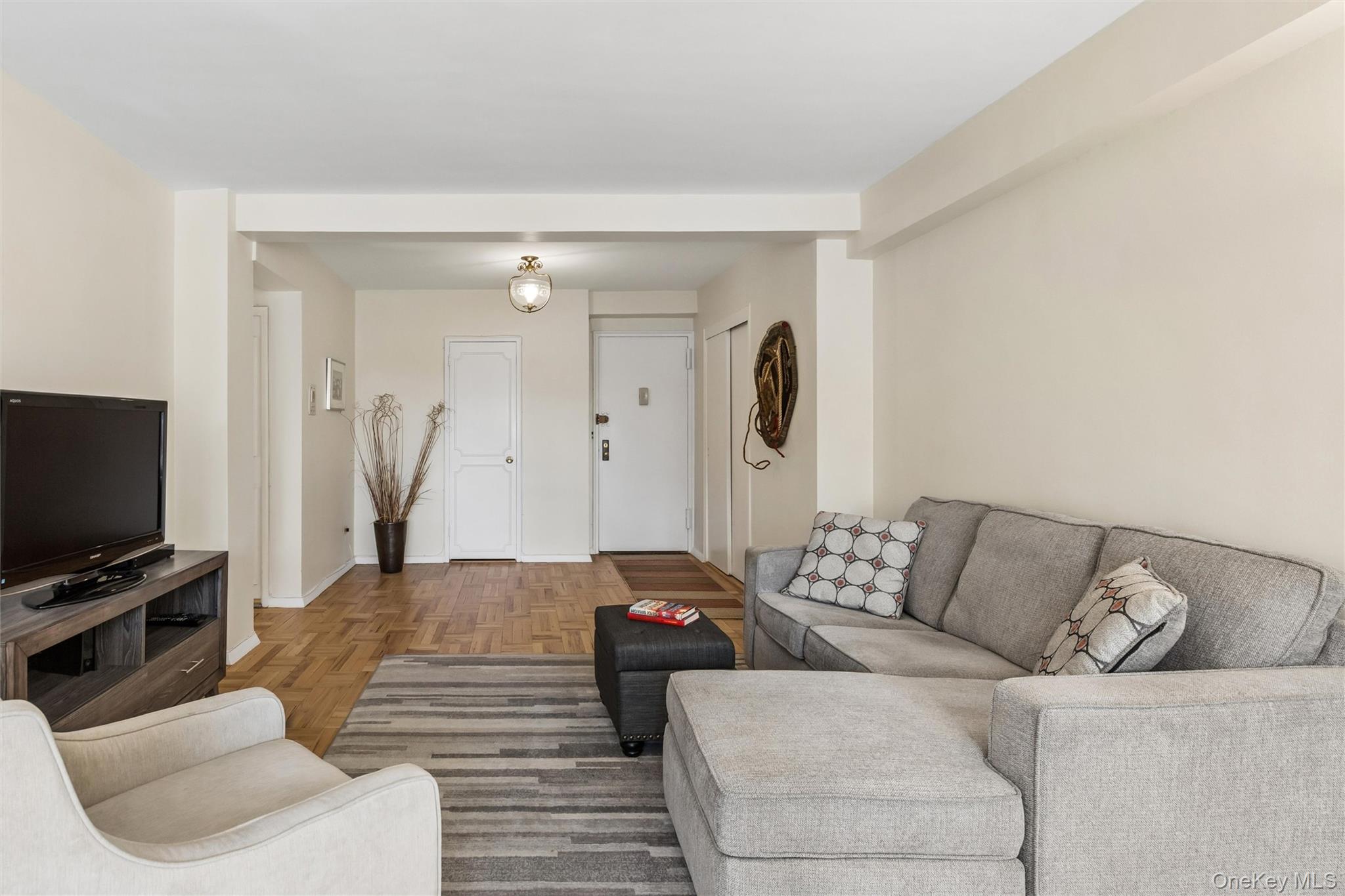 110-20 71st Road, Unit 707 Queens, NY 11375 - Photo 3 of 12 Reverse View to Foyer