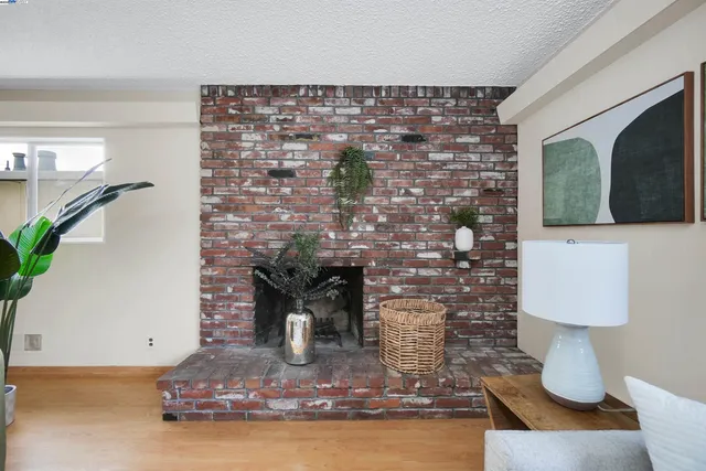 $825,000 | 905 Longwood Avenue, Hayward, CA 94541