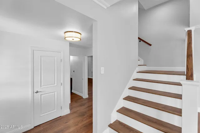 $2,900 | 2542 West Nopal Avenue, Mesa, AZ 85202