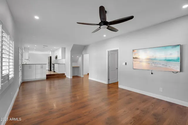 $2,900 | 2542 West Nopal Avenue, Mesa, AZ 85202