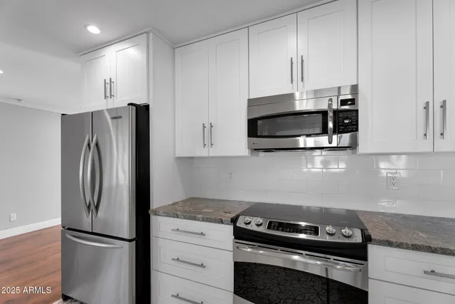 $2,900 | 2542 West Nopal Avenue, Mesa, AZ 85202