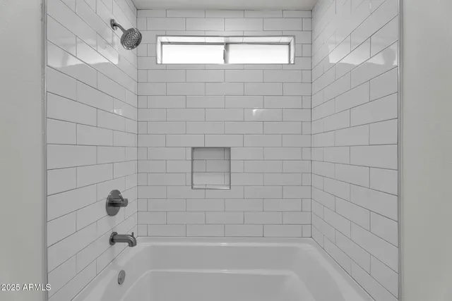 $2,900 | 2542 West Nopal Avenue, Mesa, AZ 85202