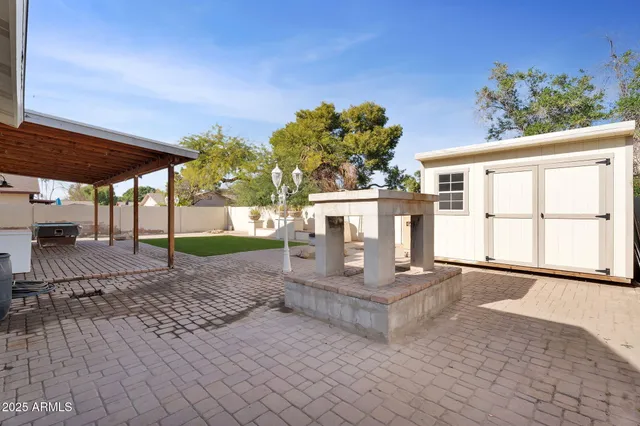 $2,900 | 2542 West Nopal Avenue, Mesa, AZ 85202