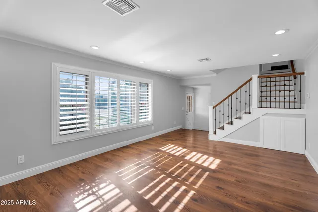 $2,900 | 2542 West Nopal Avenue, Mesa, AZ 85202