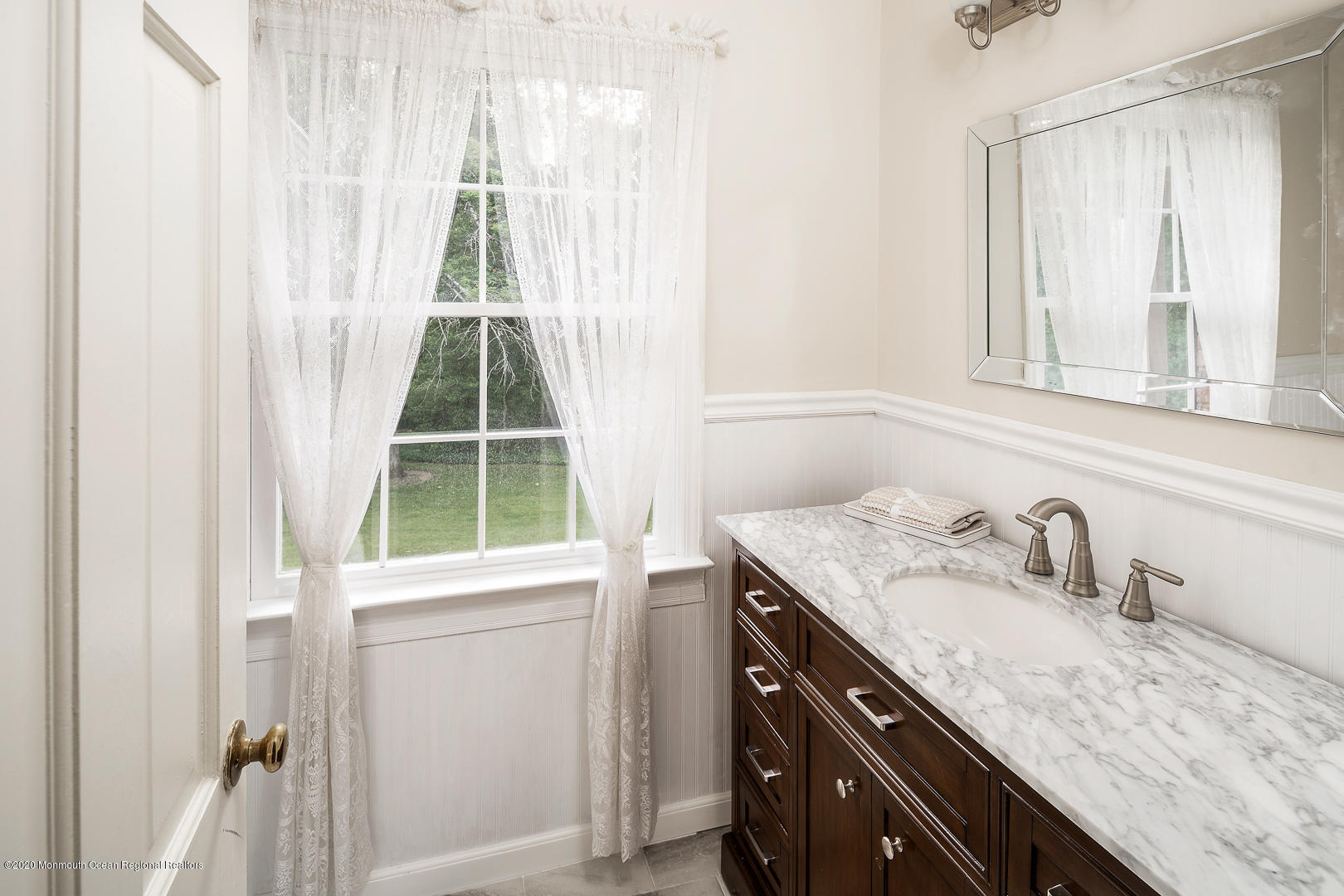 243 Province Line Road Allentown, NJ 08501 - Photo 15 of 24 Master Bath