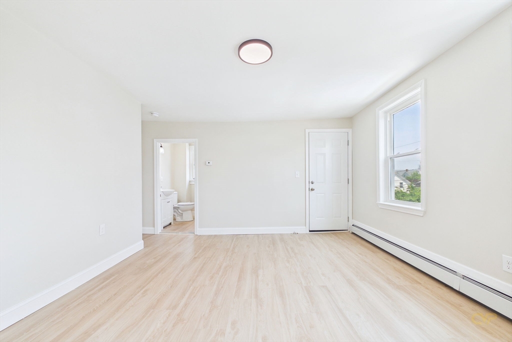 201 Wade Street Fall River, MA 02721 - Photo 16 of 38