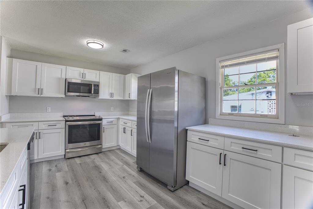 102 Amigos Road DeBary, FL 32713 - Photo 9 of 45