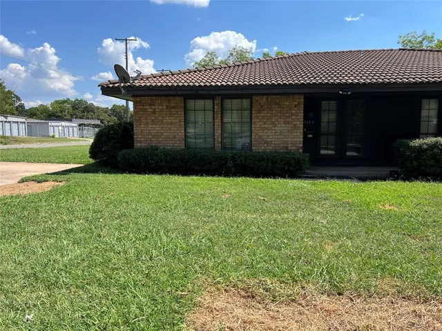 $1,100 | 1400 West Laurel Street, Sherman, TX 75092