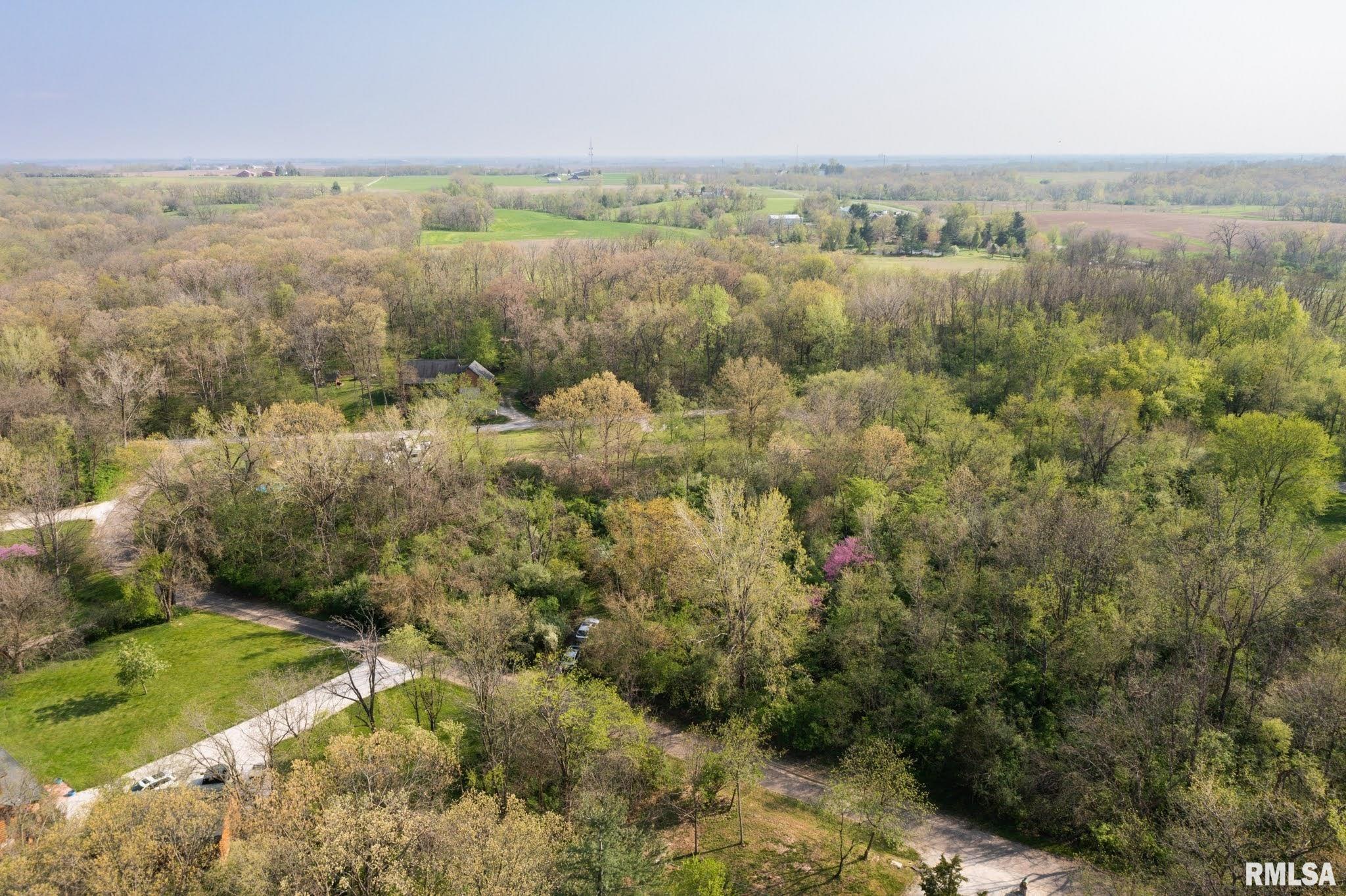 North Apache Path Danvers, IL 61732 - Photo 12 of 20