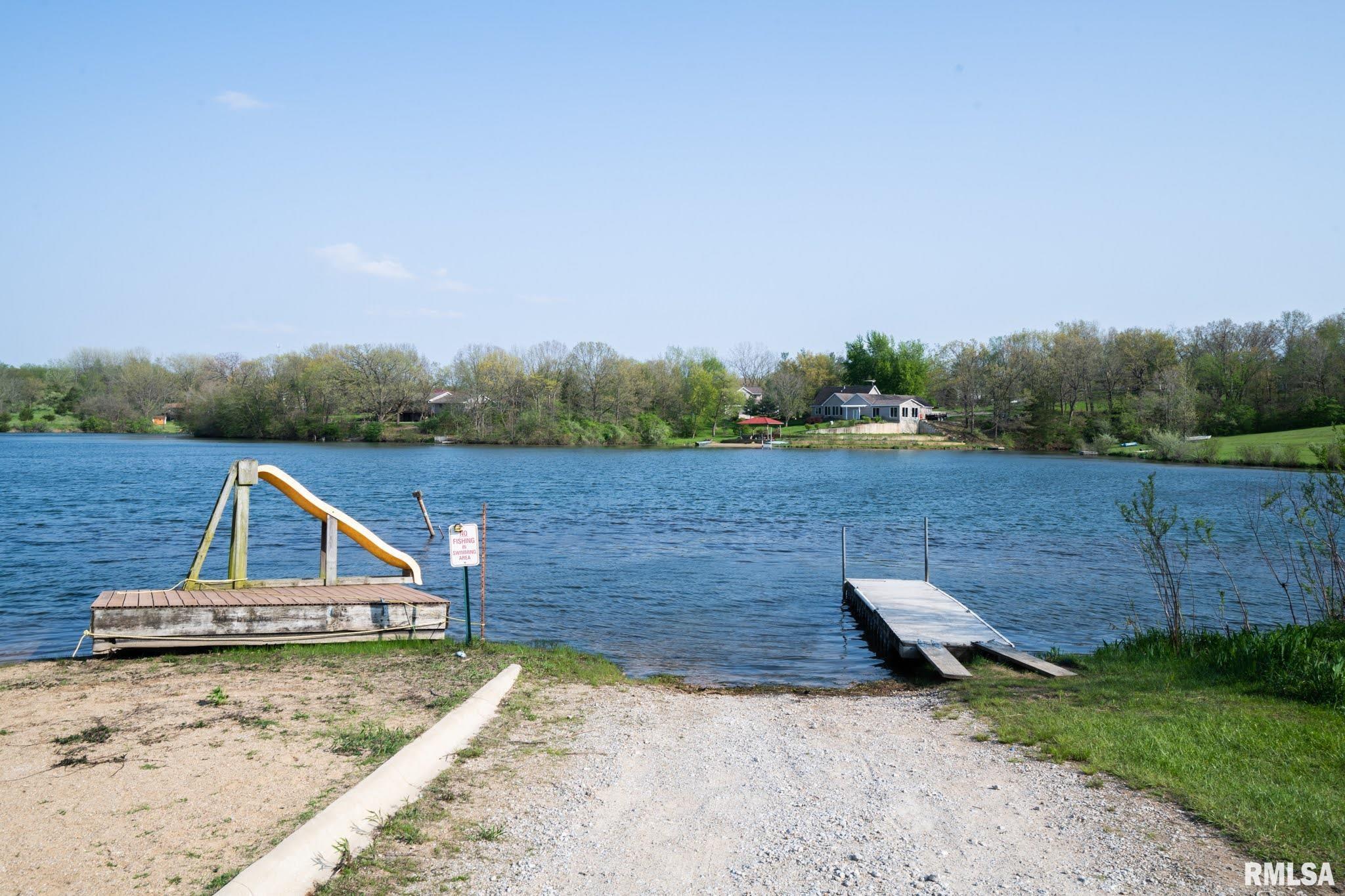 North Apache Path Danvers, IL 61732 - Photo 17 of 20