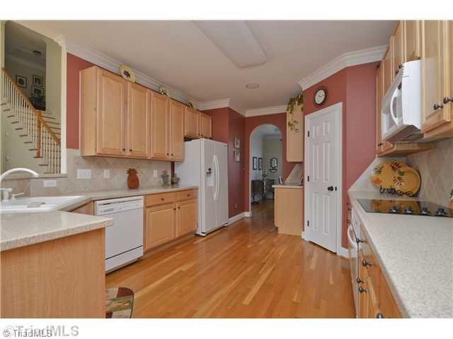 6104 Chalet Drive Oak Ridge, NC 27310 - Photo 3 of 16 Kitchen.