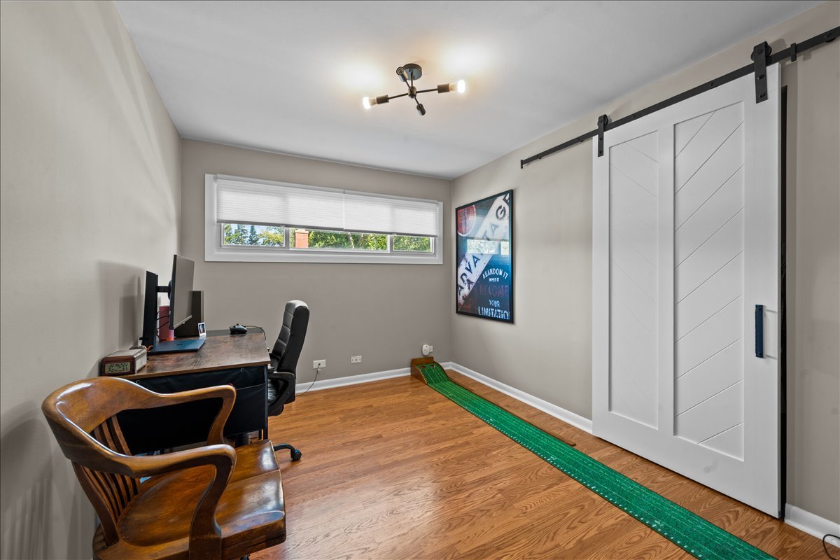 677 Timber Hill Road Deerfield, IL 60015 - Photo 11 of 19