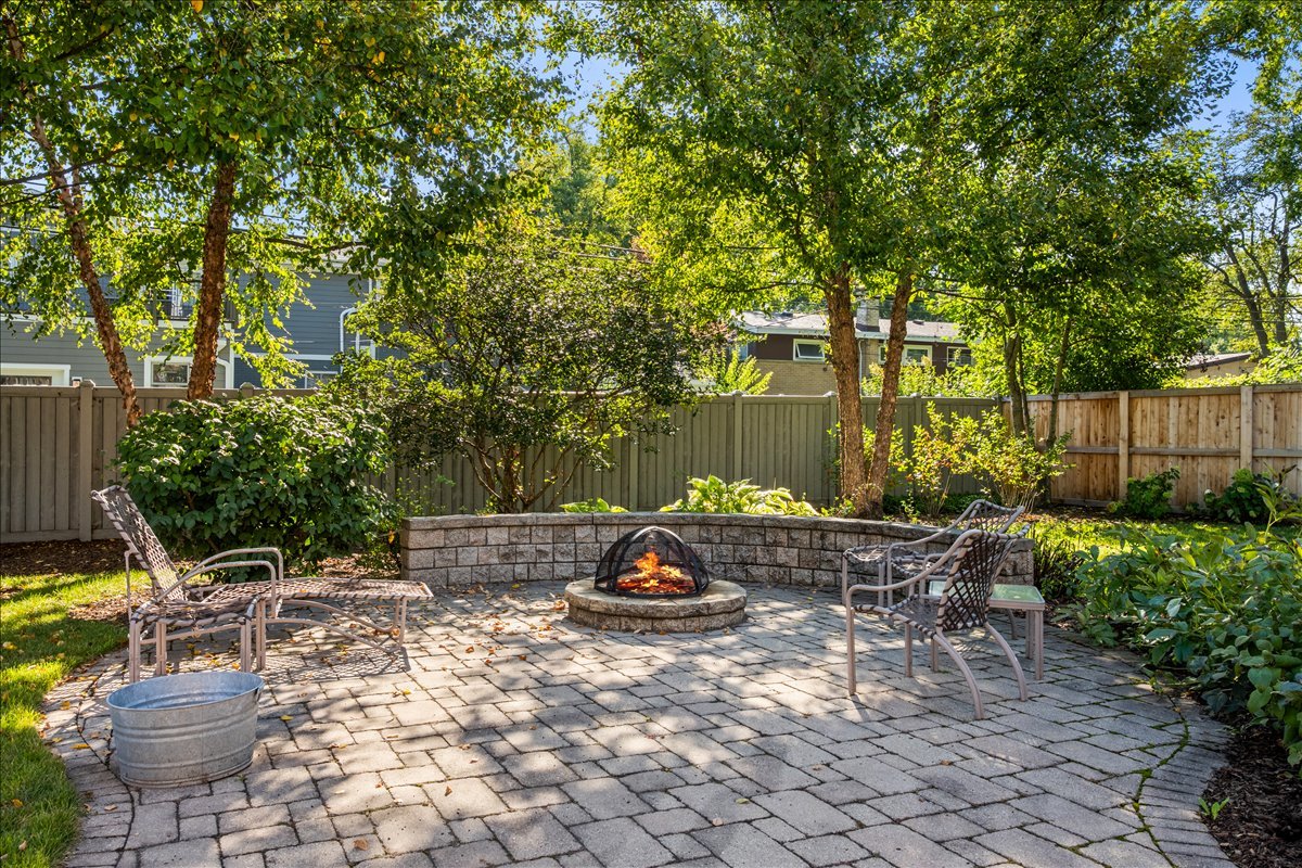 677 Timber Hill Road Deerfield, IL 60015 - Photo 17 of 19