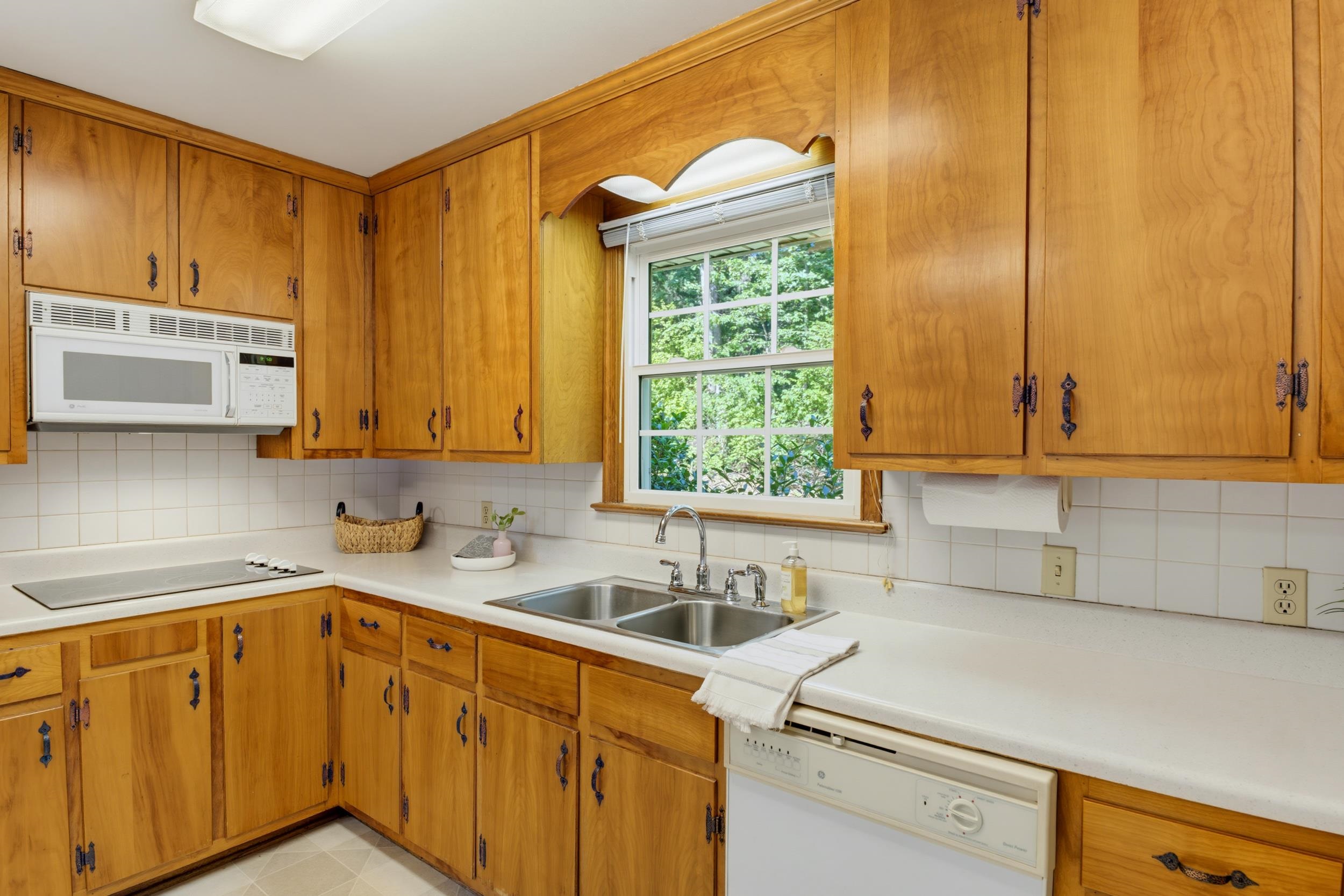 668 Miller School Road Charlottesville, VA 22903 - Photo 20 of 66