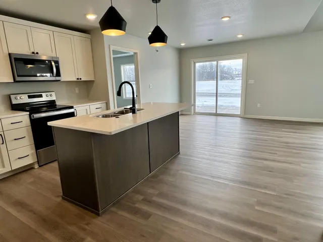 $434,900 | 1055 Village Lane, Detroit Lakes, MN 56501