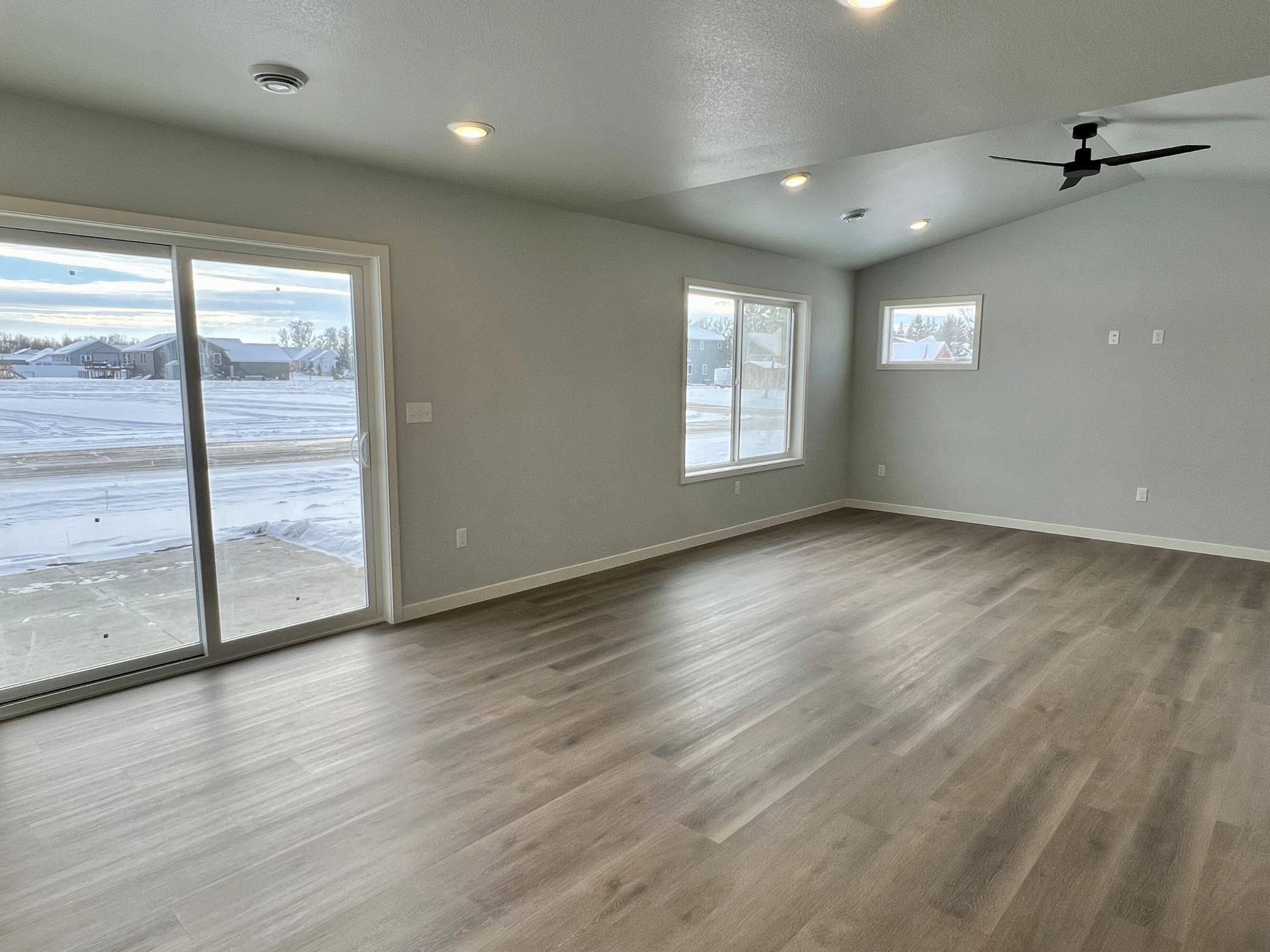 1055 Village Lane Detroit Lakes, MN 56501 - Photo 4 of 36