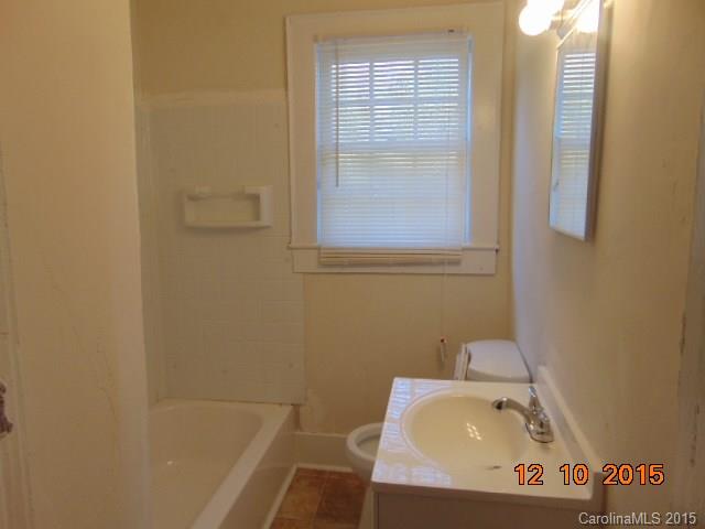 3910-3912 Tuckaseegee Road Charlotte, NC 28208 - Photo 3 of 8 Gallery Image 3