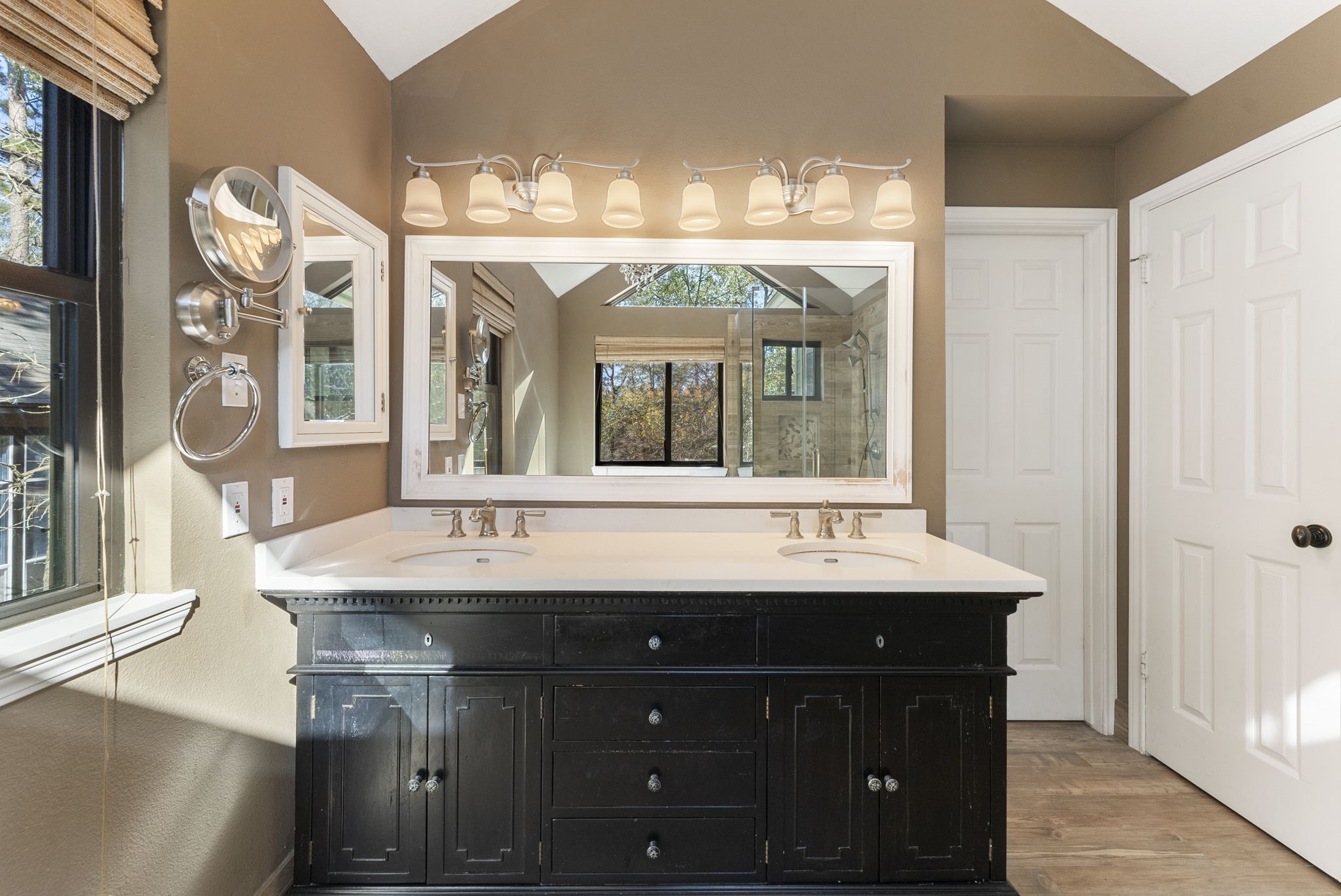 98 South Wilde Yaupon Court Spring, TX 77381 - Photo 12 of 49 The primary bathroom is equipped with dual sinks.