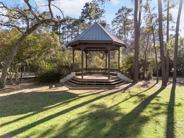 a view of a sign of a park