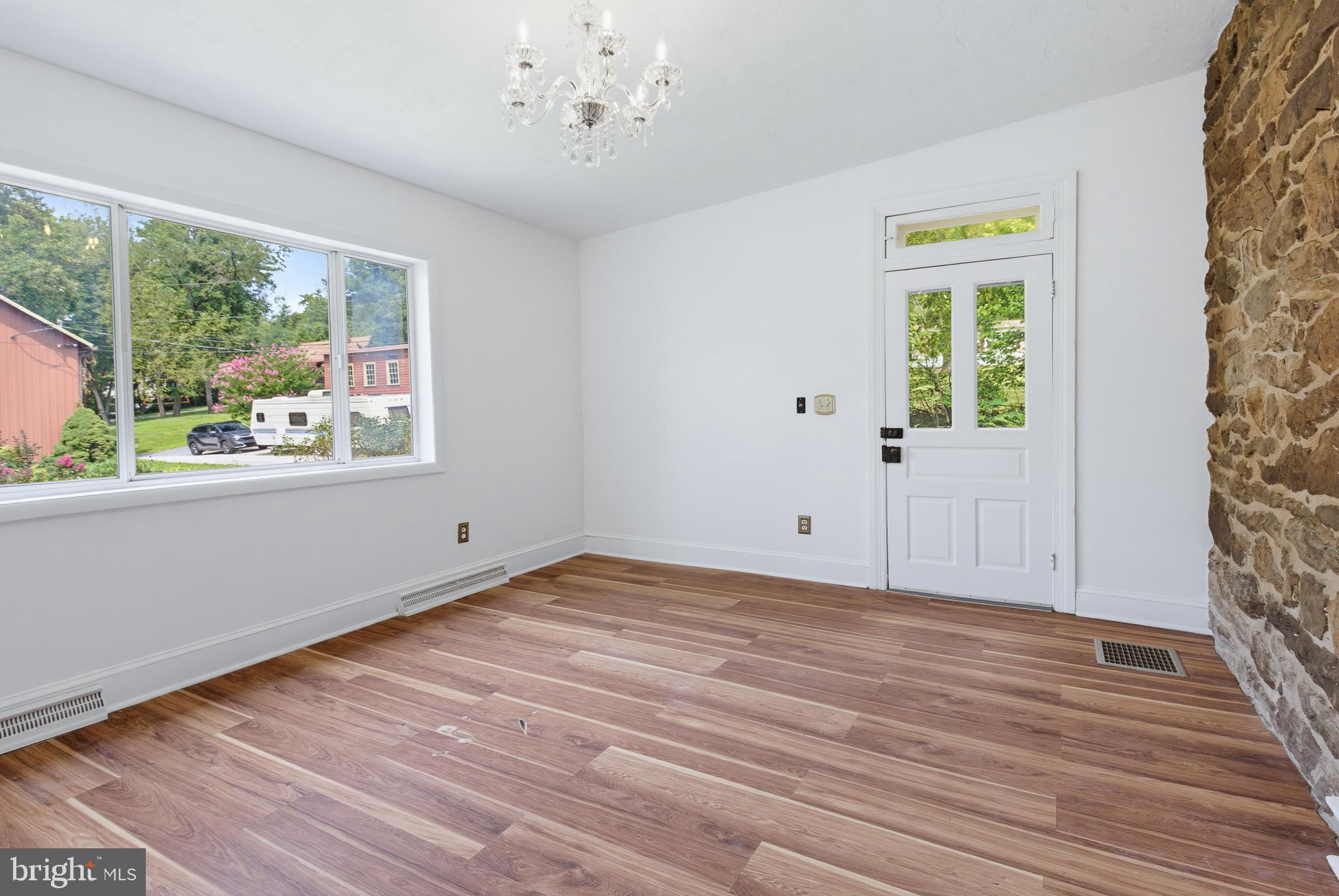 728 Academy Road York, PA 17406 - Photo 14 of 77 Dining room