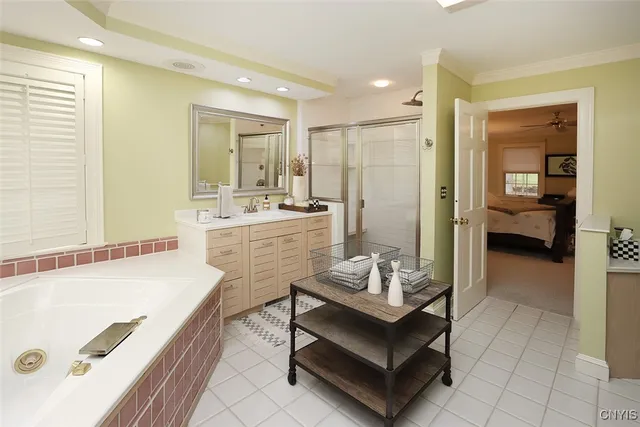 $999,900 | 8428 Hobnail Road, Manlius, NY 13104