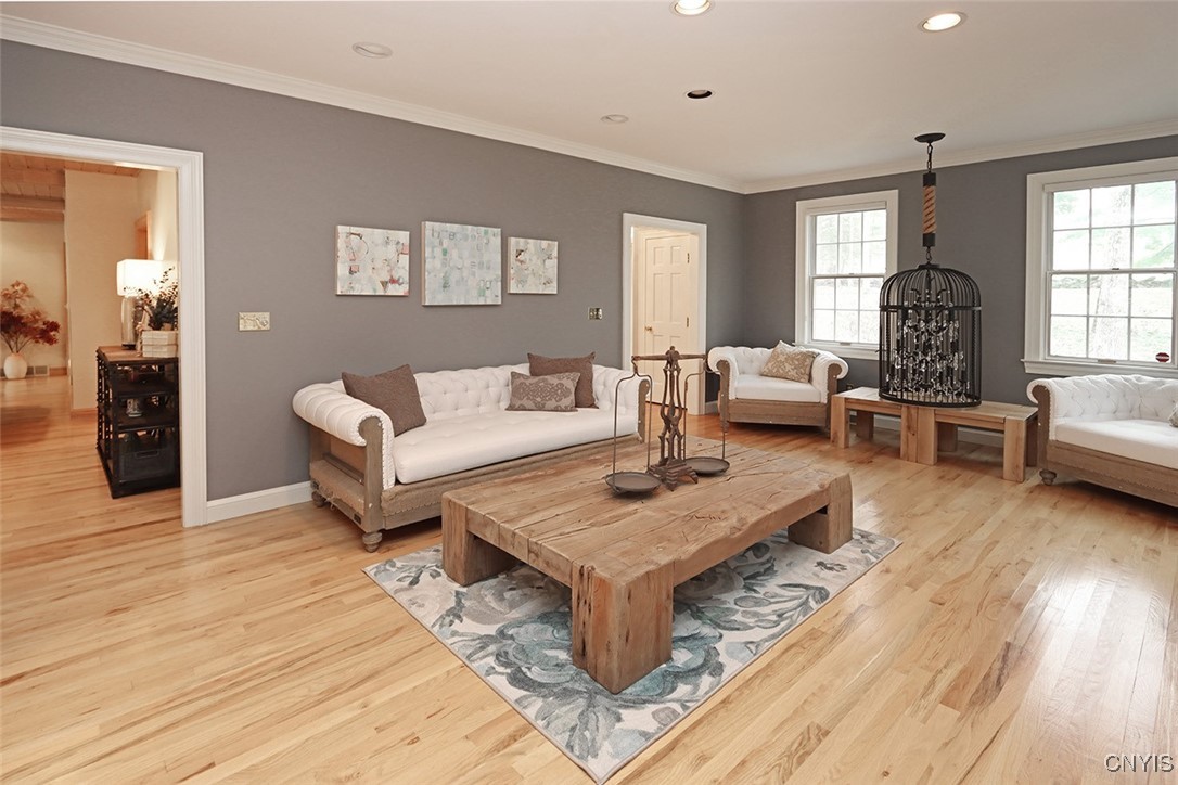 8428 Hobnail Road Manlius, NY 13104 - Photo 4 of 50