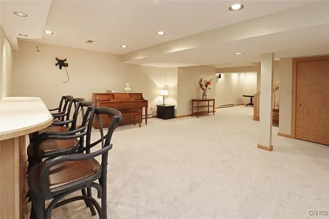 $999,900 | 8428 Hobnail Road, Manlius, NY 13104