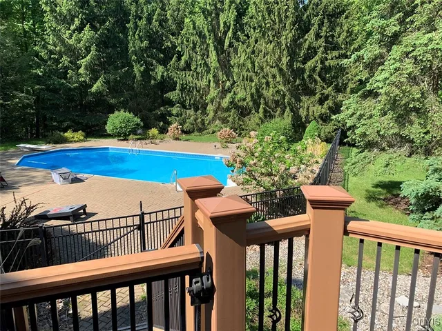 $999,900 | 8428 Hobnail Road, Manlius, NY 13104