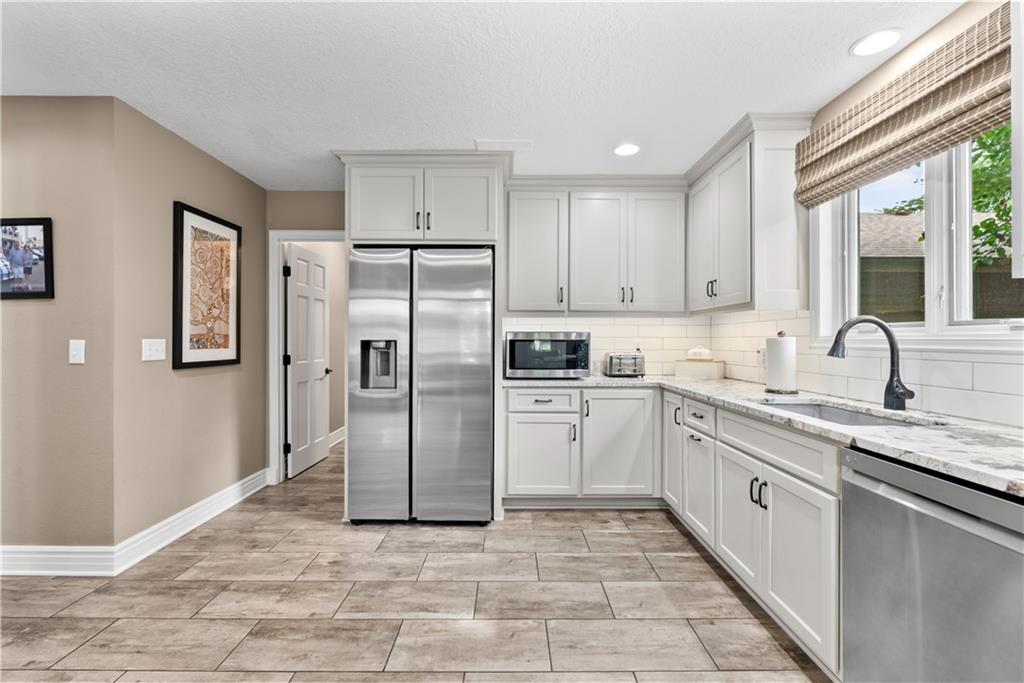 23911 Cowherd Road Lee's Summit, MO 64064 - Photo 22 of 60 Gallery Image 22