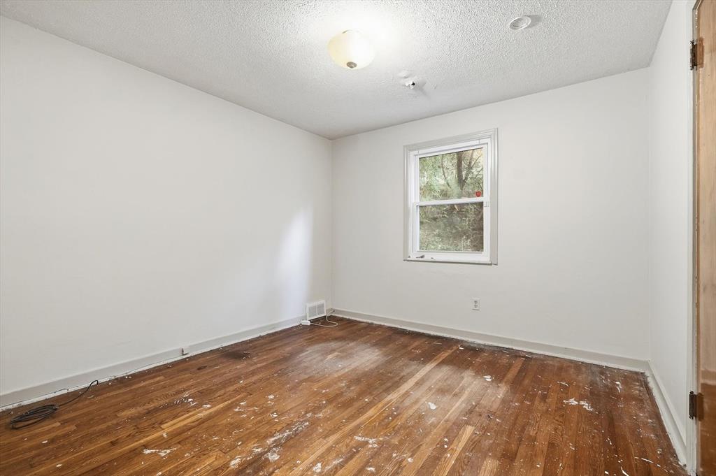 610 Cascade Road Pittsburgh, PA 15221 - Photo 14 of 46 Gallery Image 14