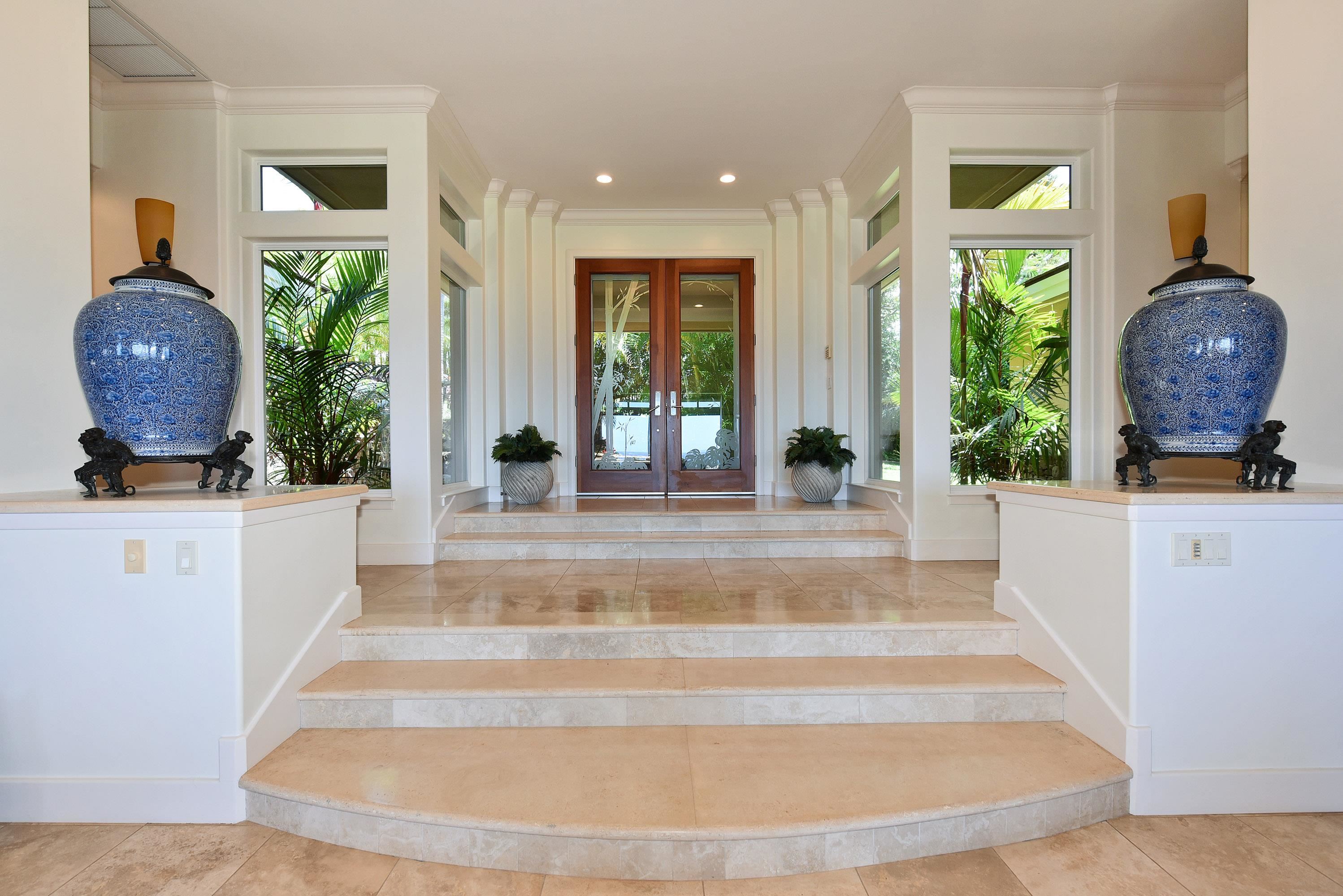 175 Ulukoa Place Lahaina, HI 96761 - Photo 14 of 50 a front view of a house with garden