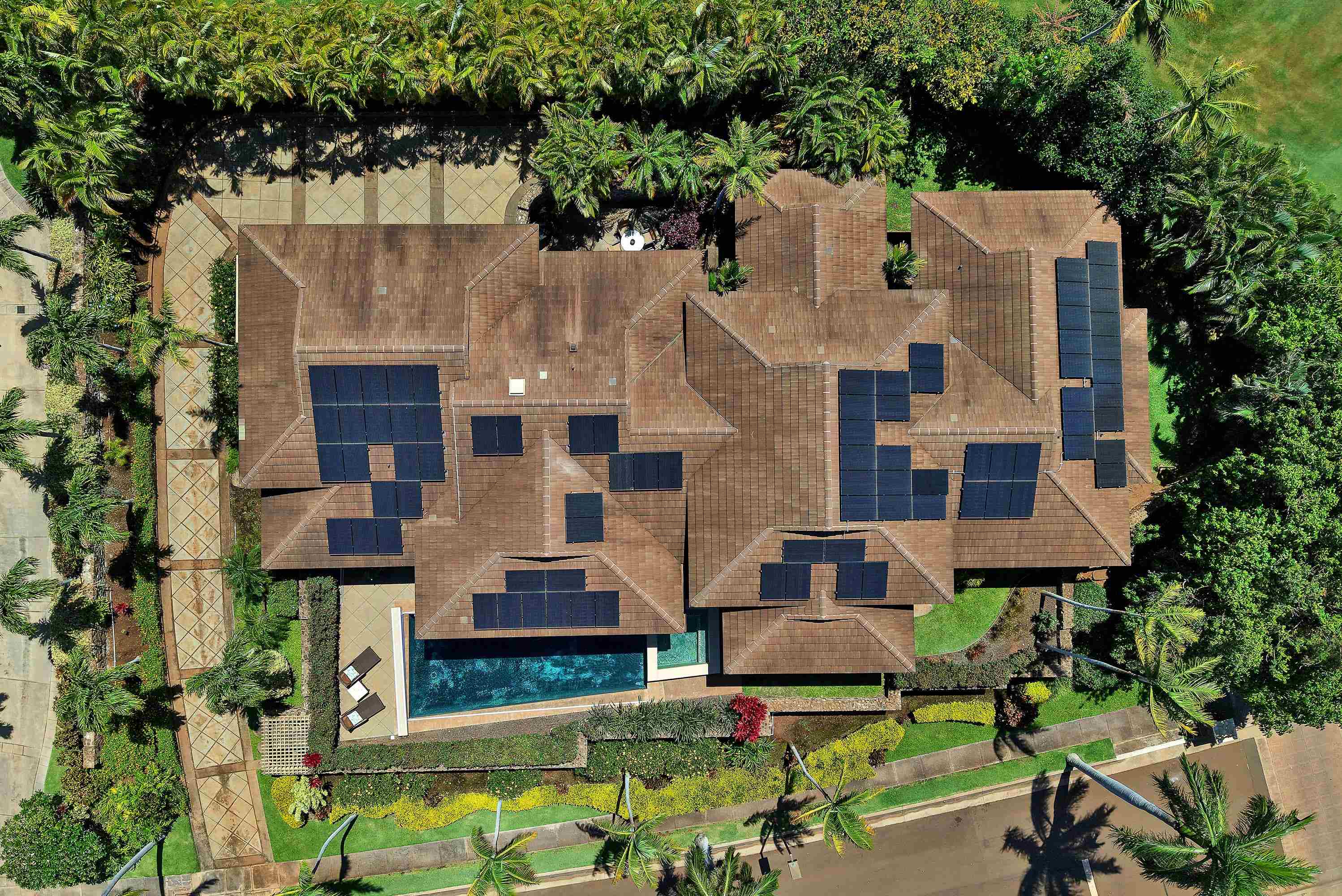 175 Ulukoa Place Lahaina, HI 96761 - Photo 49 of 50 an aerial view of multiple houses with a yard