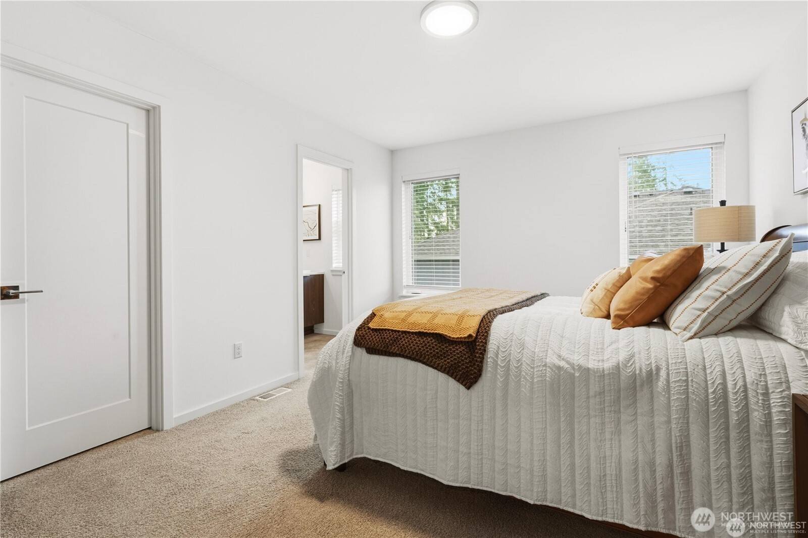 6563 Southeast 8th Street Renton, WA 98059 - Photo 27 of 40