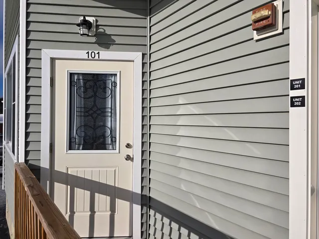 $1,900 | 2 Railroad Avenue, Unit 101, Merrimack, NH 03054