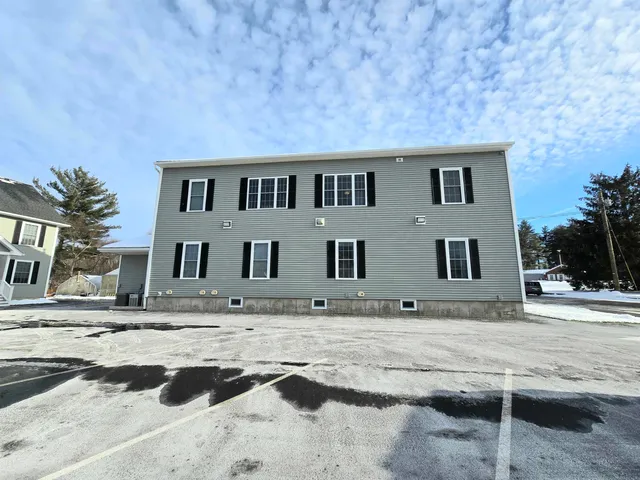 $1,900 | 2 Railroad Avenue, Unit 101, Merrimack, NH 03054