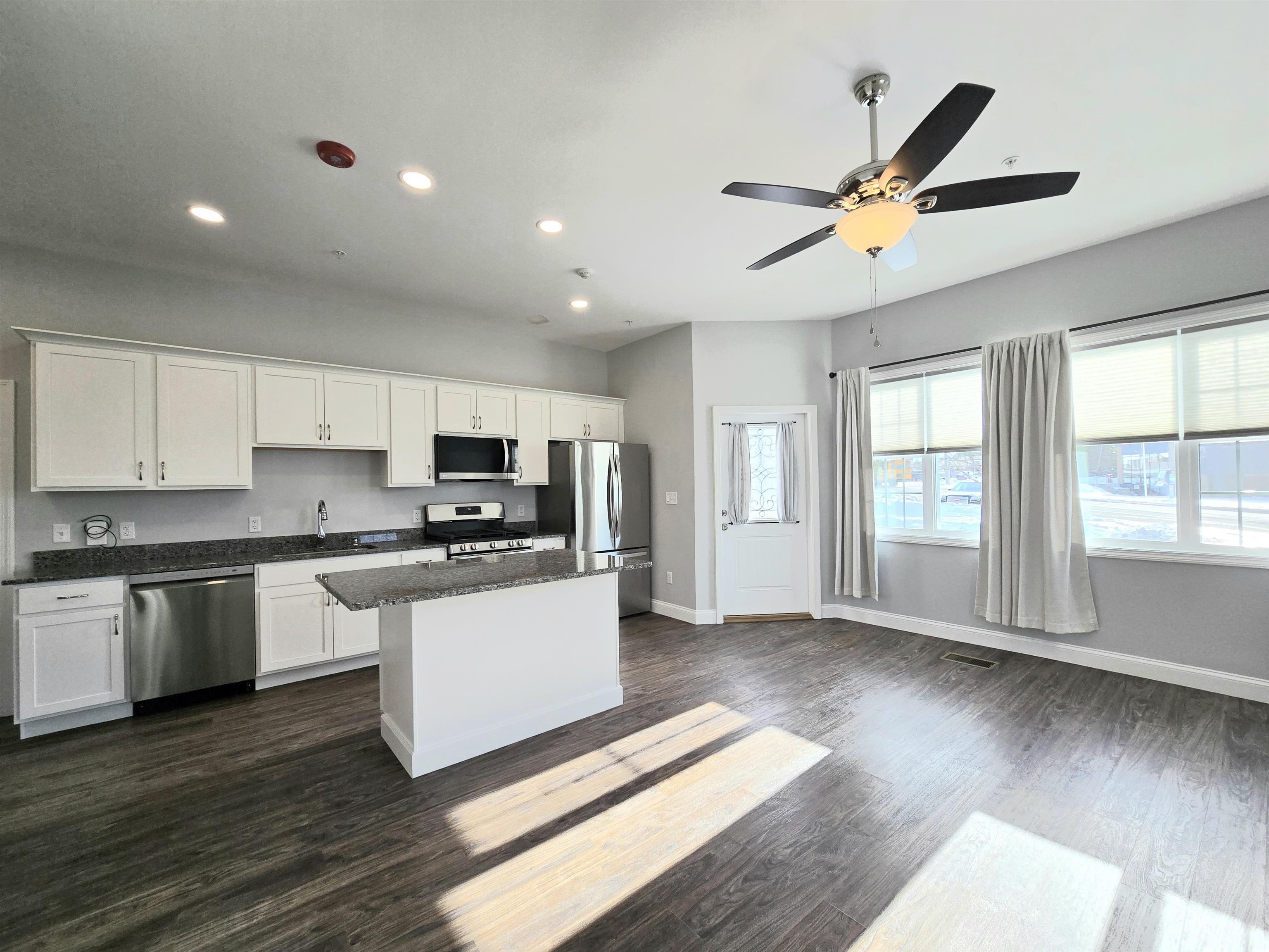 2 Railroad Avenue, Unit 101 Merrimack, NH 03054 - Photo 5 of 18