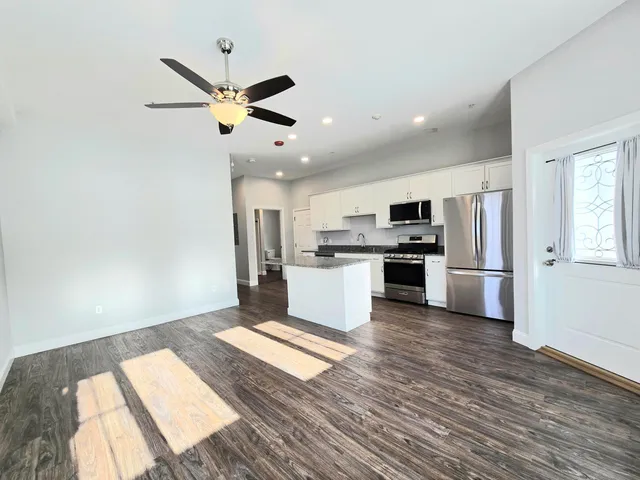 $1,900 | 2 Railroad Avenue, Unit 101, Merrimack, NH 03054