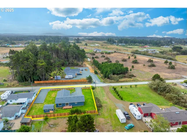 $470,000 | 87831 Astor Lane, Bandon, OR 97411