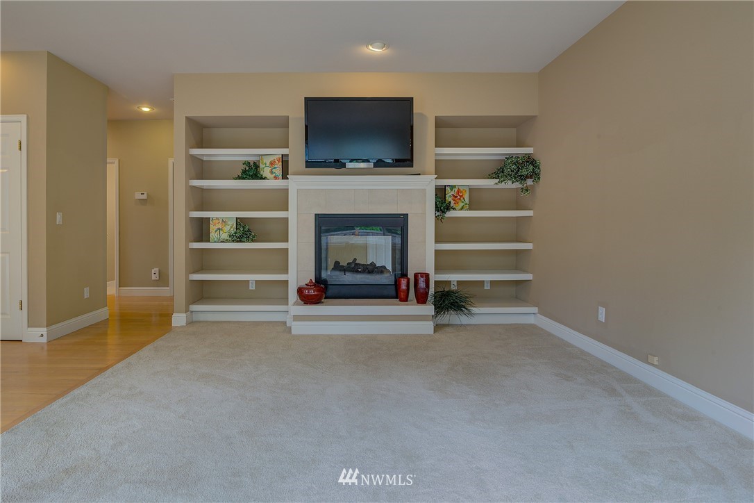 17221 Southeast 187th Street Renton, WA 98058 - Photo 6 of 17 Gallery Image 6