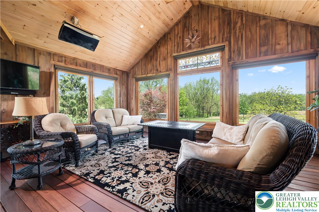 5136 Old Carriage Road Northampton, PA 18067 - Photo 35 of 56