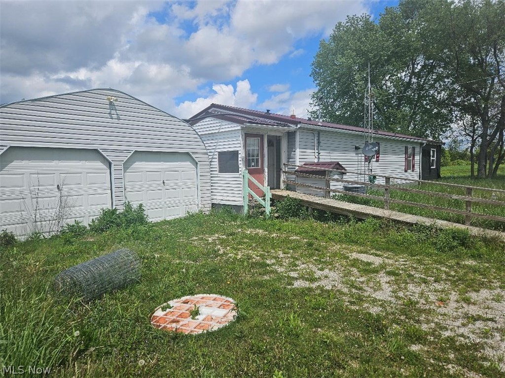 5229 Senate Road Southeast Amsterdam, OH 43903 - Photo 13 of 13