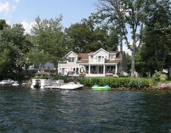 17 Beacon Road Webster, MA 01570 - Photo 1 of 30 Gallery Image 1