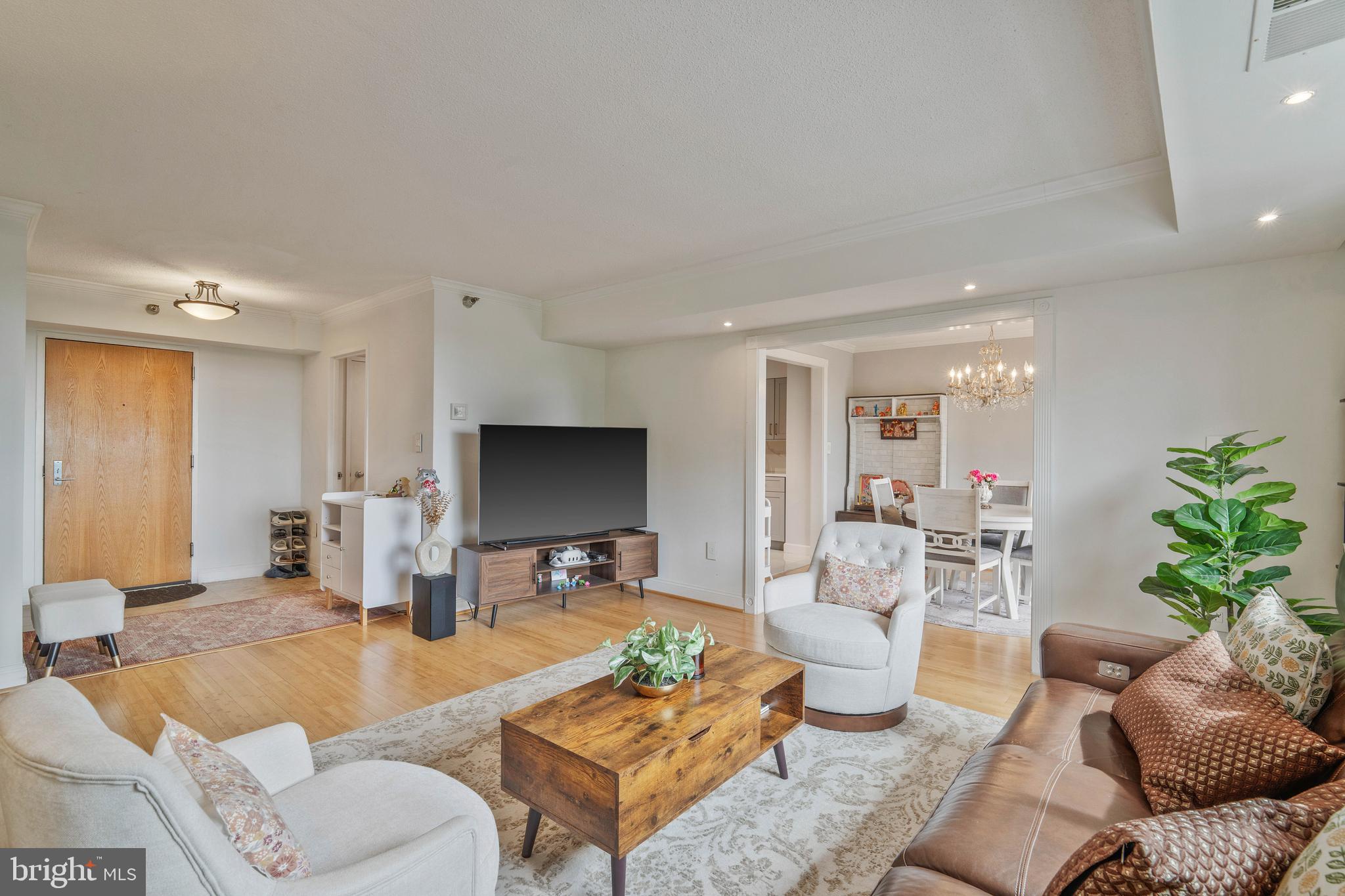 1808 Old Meadow Road, Unit 612 McLean, VA 22102 - Photo 5 of 23