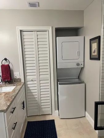 $158,000 | 922 South Drive, Delray Beach, FL 33445