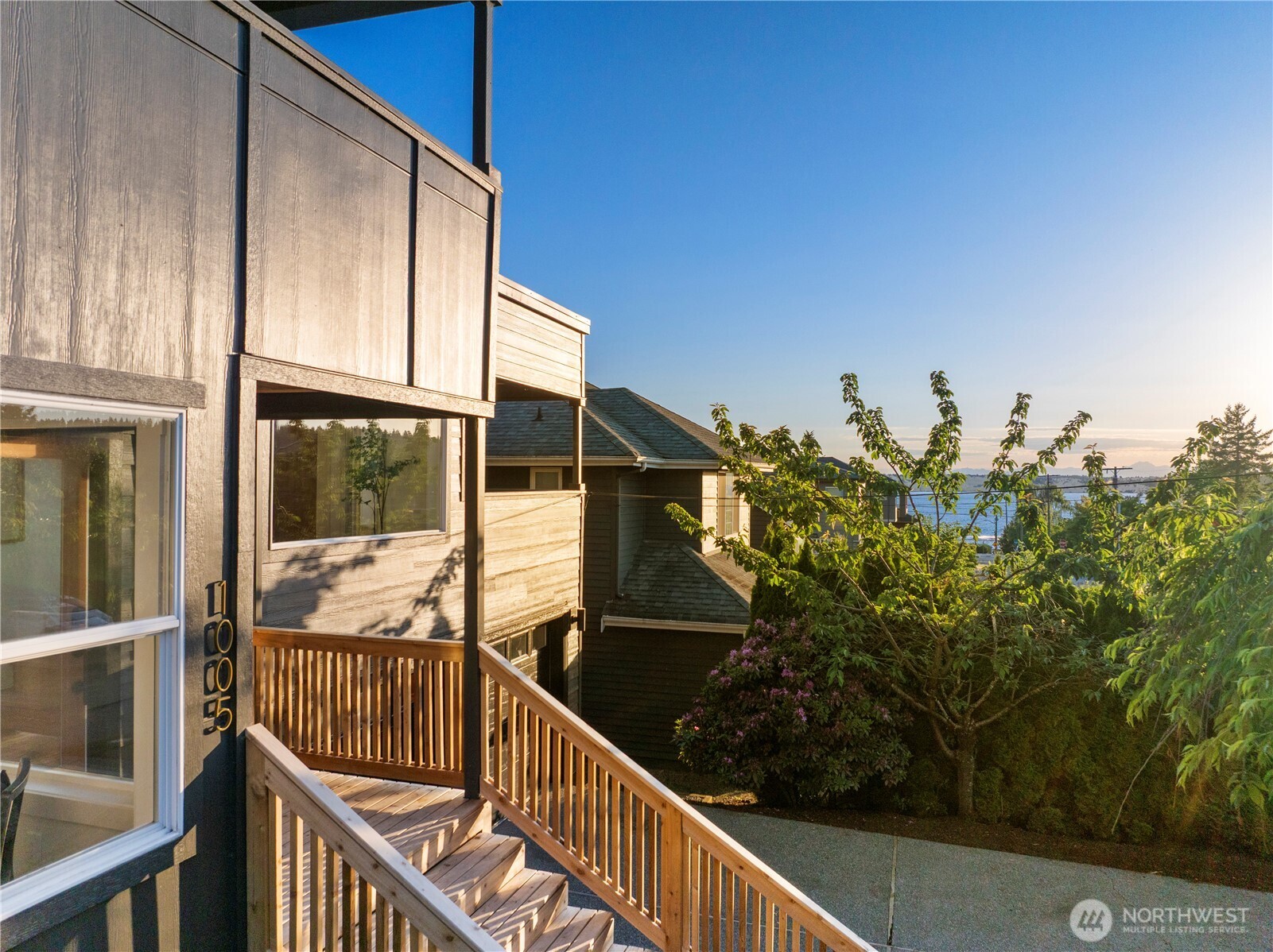 1005 North 33rd Street Renton, WA 98056 - Photo 33 of 36 a view of balcony