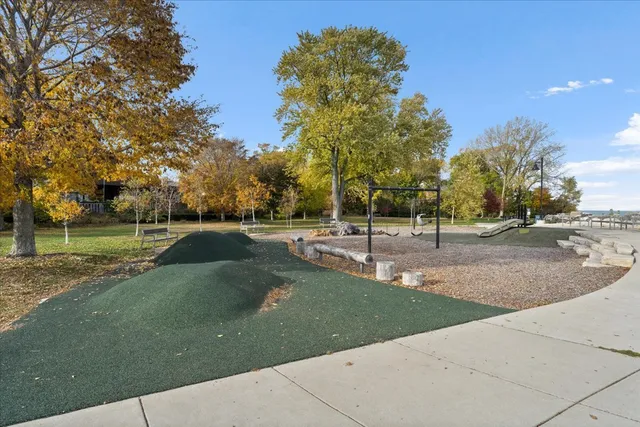 $275,000 | 594 Sheridan Square, Unit 3, Evanston, IL 60202