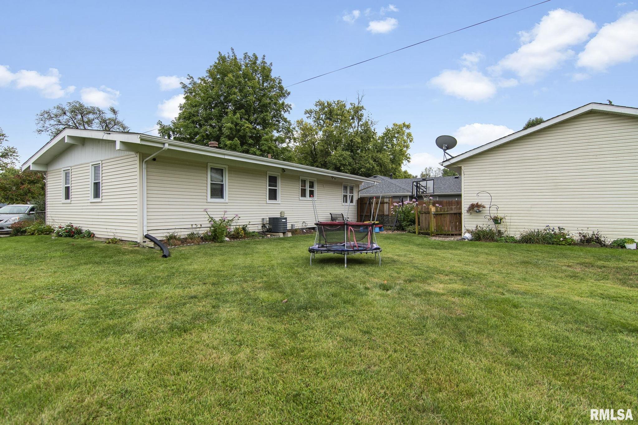 11 St Cabrini Court Springfield, IL 62702 - Photo 33 of 35 Gallery Image 33
