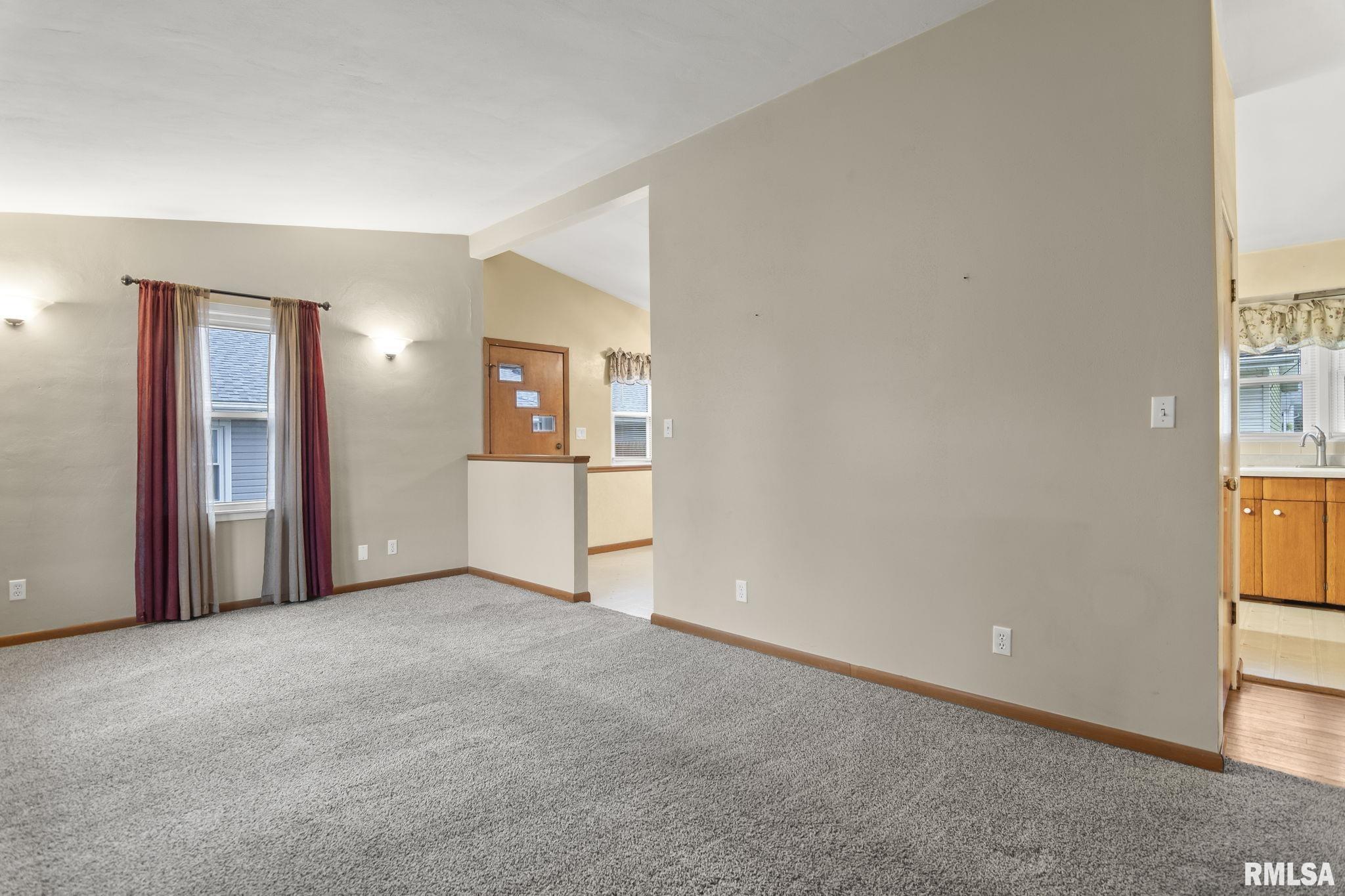 11 St Cabrini Court Springfield, IL 62702 - Photo 7 of 35 Gallery Image 7